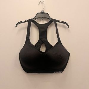 Incredible by Victoria Secret Sports Bra 38DD